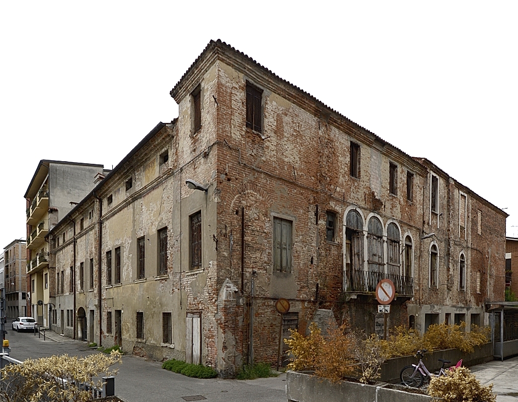 Condanna senza appello per gli affreschi di casa Rosetta Ferrari