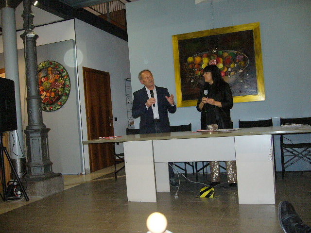 Pittura, scrittura e poesia. In Pescheria l’evento d’arte di Natale